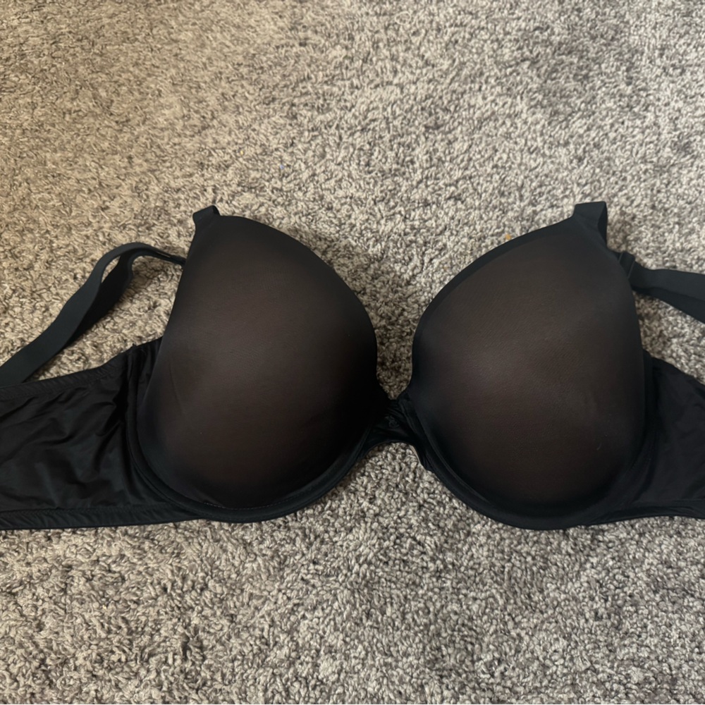 Victorias Secret Plunge Push-Up Bra